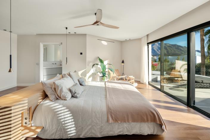 Image No.16-6 Bed Villa for sale