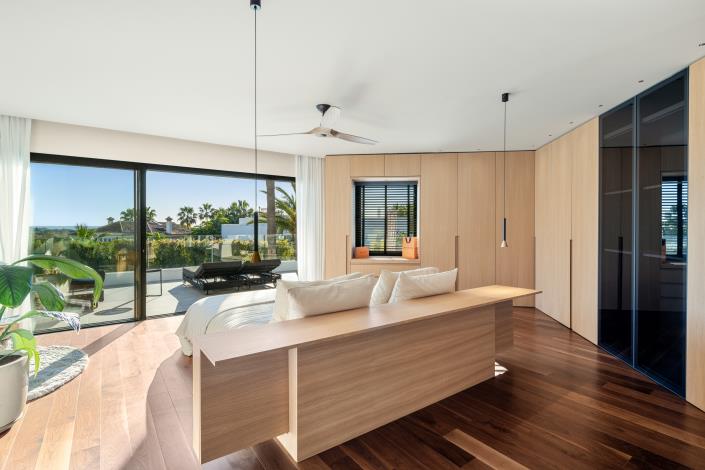 Image No.18-6 Bed Villa for sale