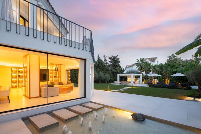 Image No.3-6 Bed Villa for sale