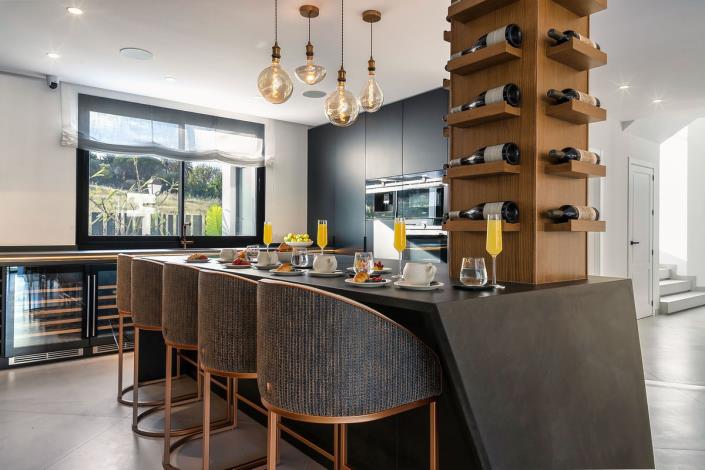 Image No.18-6 Bed Villa for sale