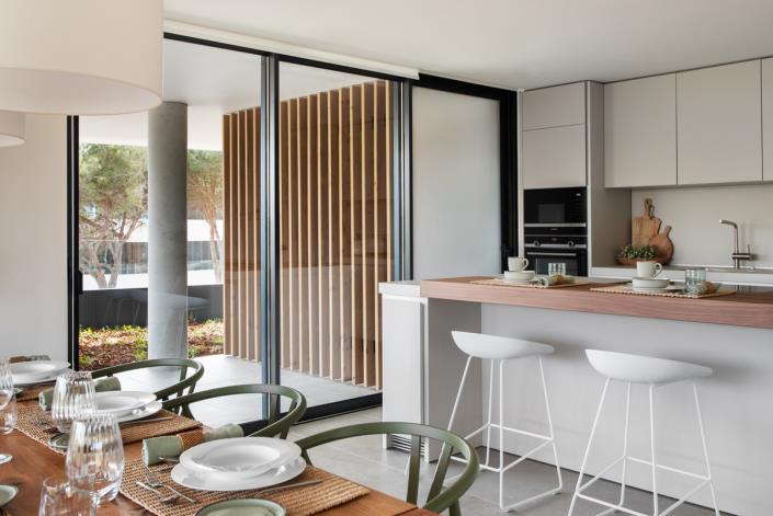 Image No.22-2 Bed Apartment for sale