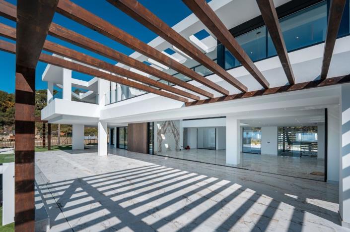 Image No.25-5 Bed Villa for sale