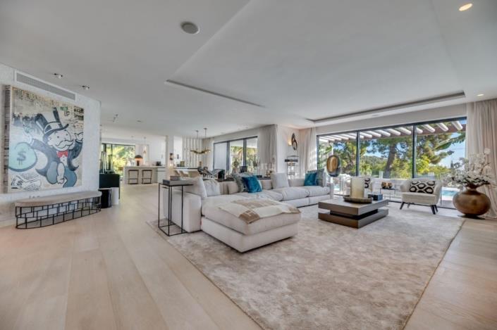 Image No.3-5 Bed Villa for sale