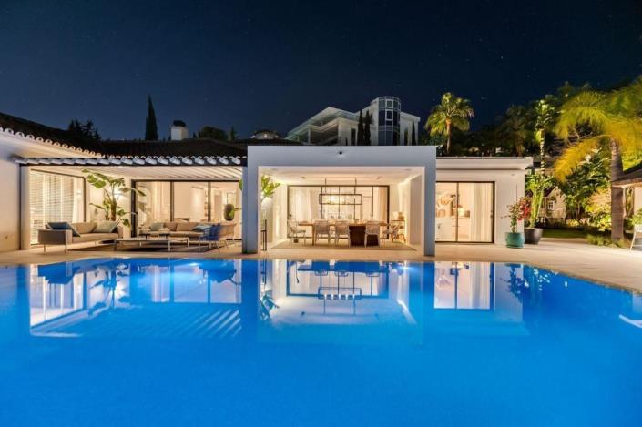 Image No.12-5 Bed Villa for sale