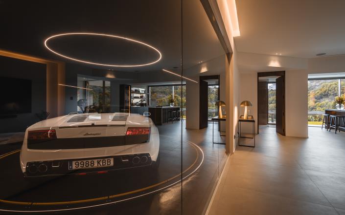 Image No.31-6 Bed Villa / Detached for sale