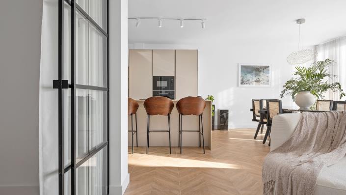 Image No.13-4 Bed Apartment for sale