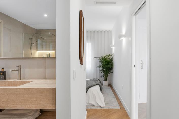 Image No.25-4 Bed Apartment for sale