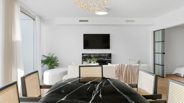 Image No.29-4 Bed Apartment for sale