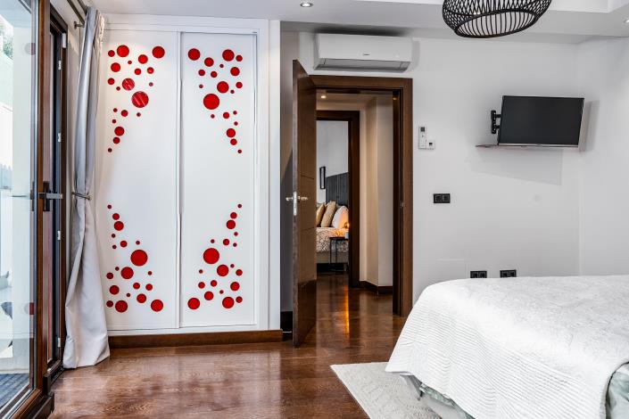 Image No.33-6 Bed Villa for sale