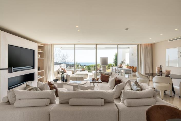 Image No.14-3 Bed Apartment for sale