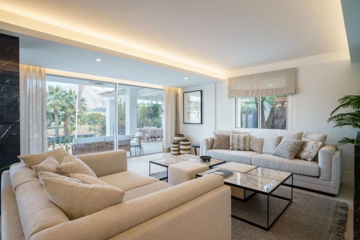 Image No.9-5 Bed Villa for sale