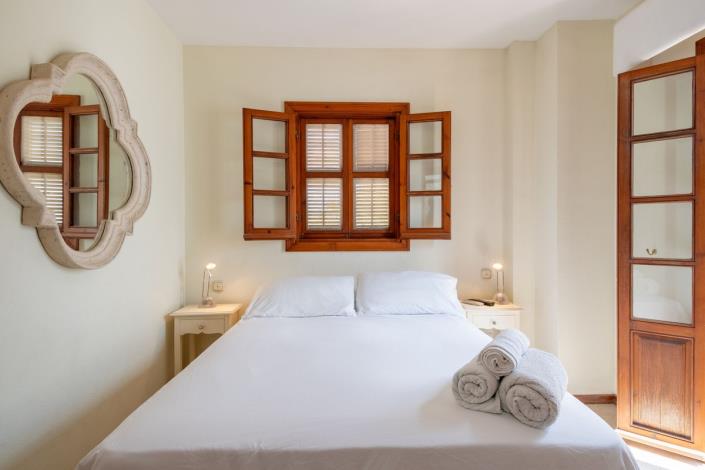 Image No.25-3 Bed Townhouse for sale