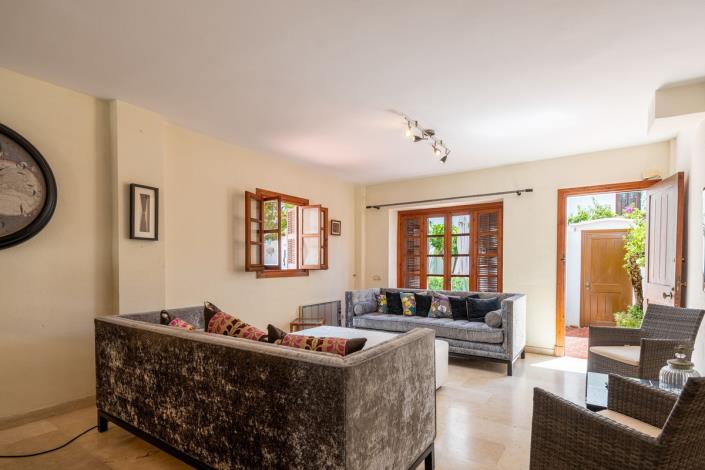 Image No.30-3 Bed Townhouse for sale