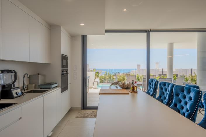 Image No.9-3 Bed Apartment for sale