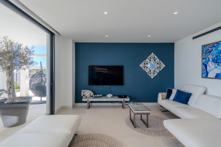 Image No.11-3 Bed Apartment for sale