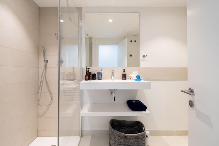 Image No.22-3 Bed Apartment for sale