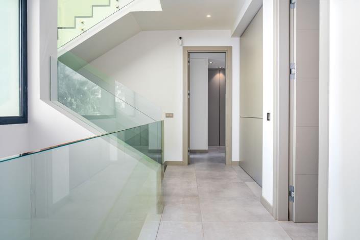 Image No.34-5 Bed Villa for sale