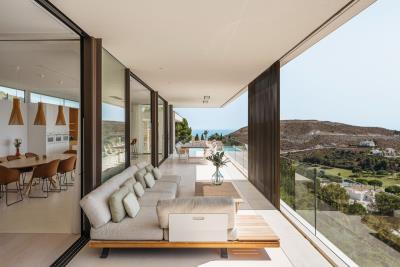 10-bb915d1cb19341576dcdc994b81ab9c5