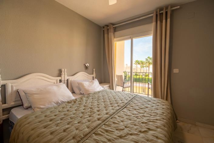 Image No.16-4 Bed Townhouse for sale