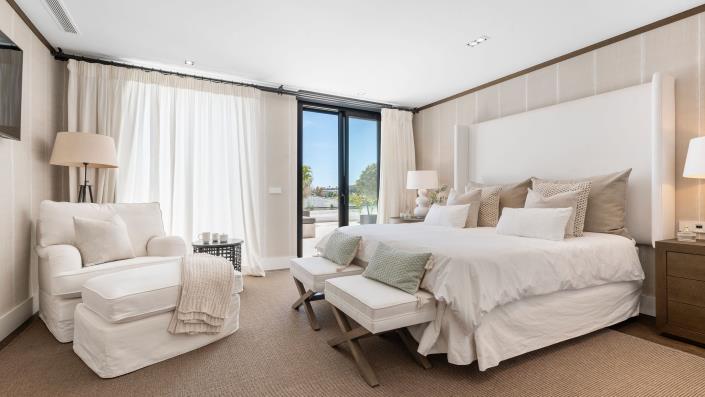 Image No.21-Villa de 7 chambres à vendre à Nueva Andalucia