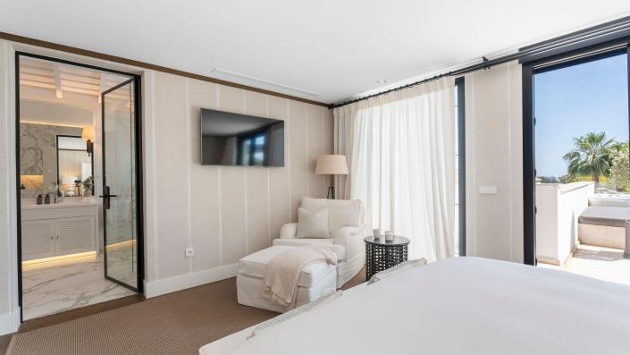 Image No.23-Villa de 7 chambres à vendre à Nueva Andalucia