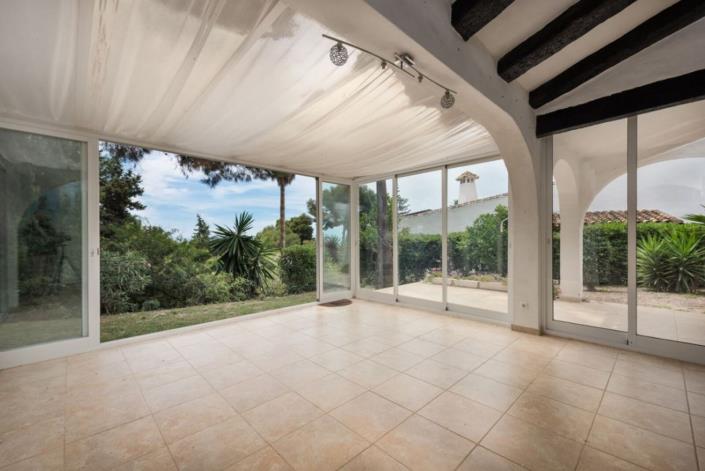 Image No.18-3 Bed Villa / Detached for sale