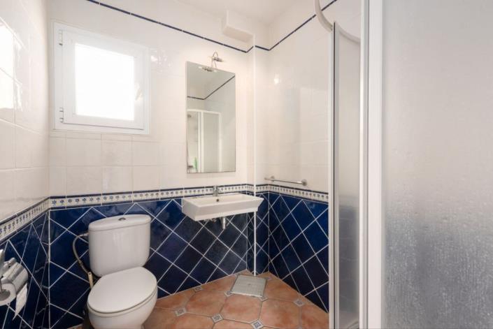 Image No.24-3 Bed Villa / Detached for sale