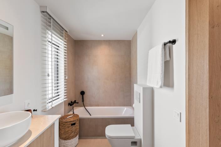 Image No.15-5 Bed Villa for sale