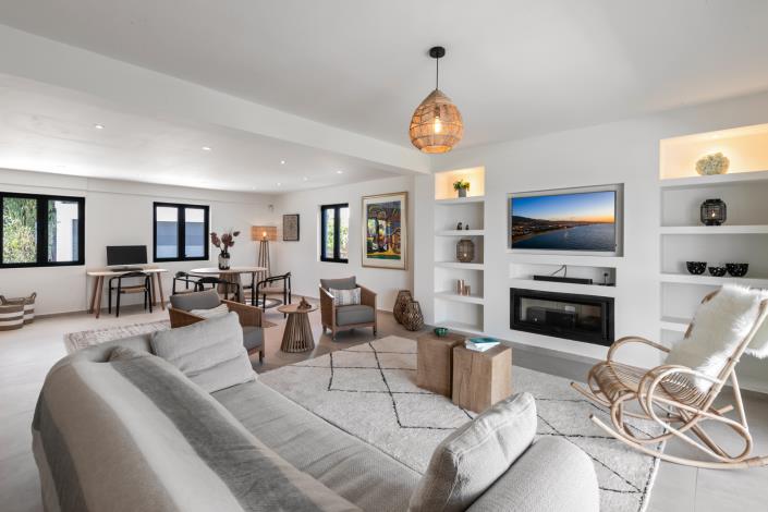 Image No.9-5 Bed Villa for sale