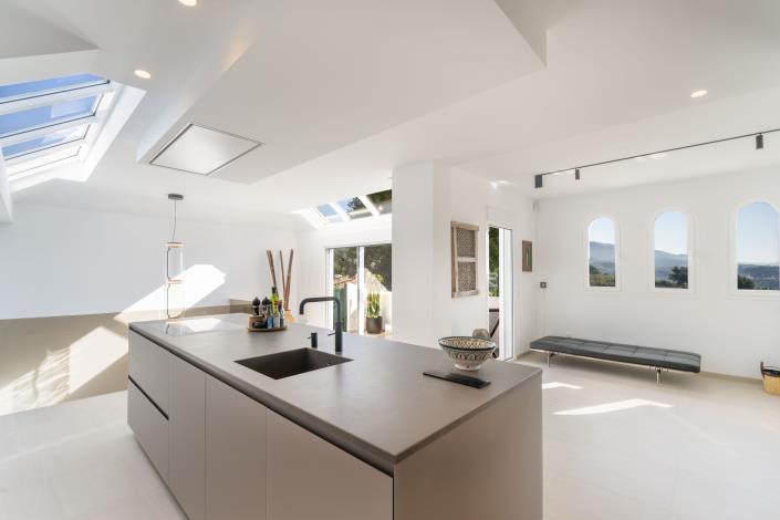 Image No.16-4 Bed Townhouse for sale