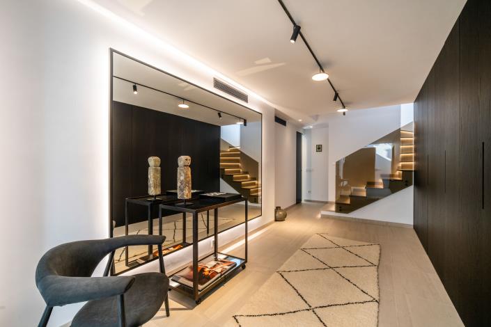 Image No.27-4 Bed Townhouse for sale