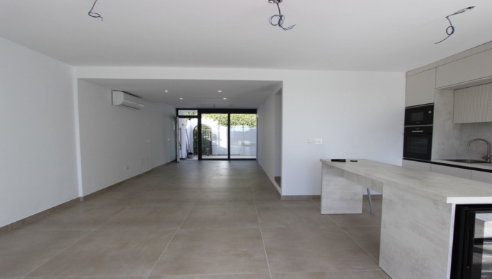 Image No.9-4 Bed Townhouse for sale