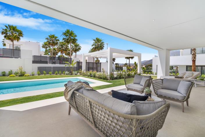 Image No.8-6 Bed Villa for sale