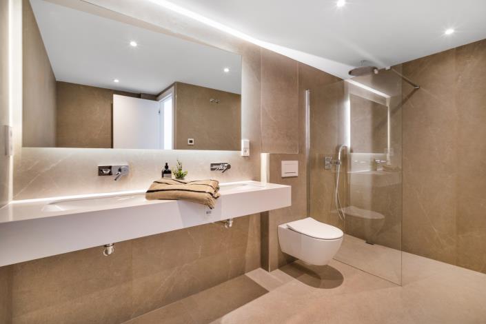 Image No.17-6 Bed Villa for sale