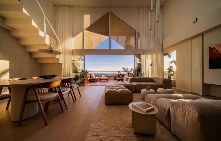 Image No.22-3 Bed Penthouse for sale