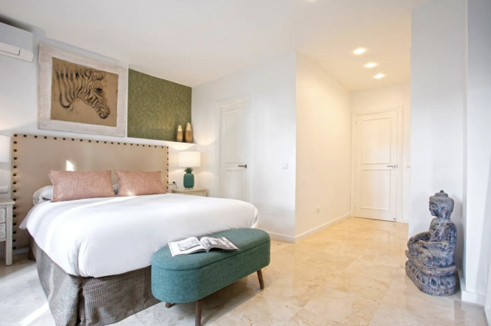 Image No.12-2 Bed Townhouse for sale