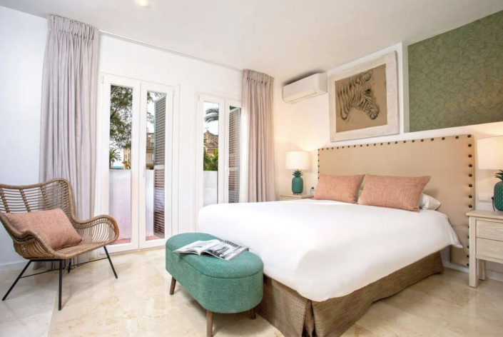 Image No.13-2 Bed Townhouse for sale