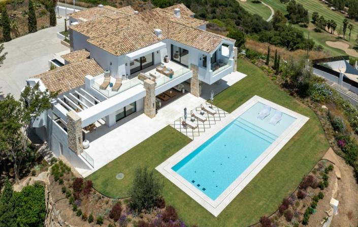 Image No.37-Villa for sale