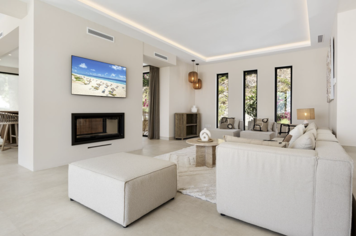 Image No.13-6 Bed Villa / Detached for sale