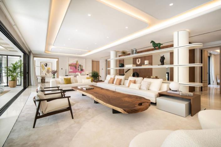 Image No.8-5 Bed Villa for sale