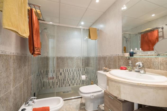 Image No.16-3 Bed Townhouse for sale