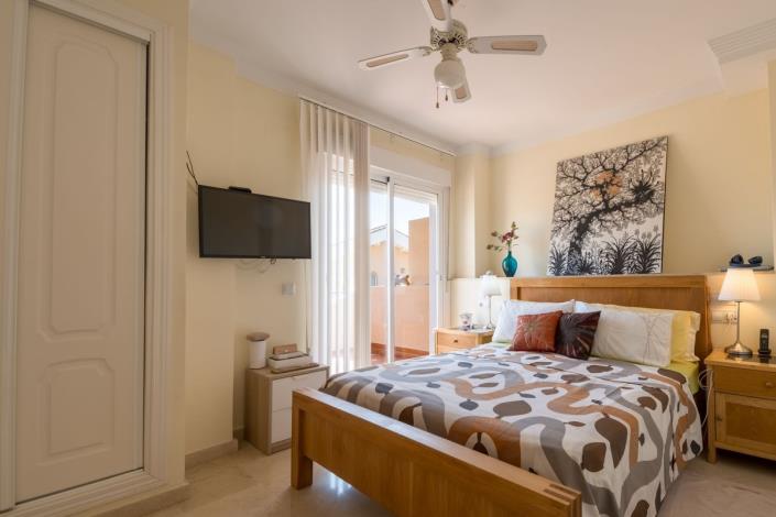 Image No.17-3 Bed Townhouse for sale