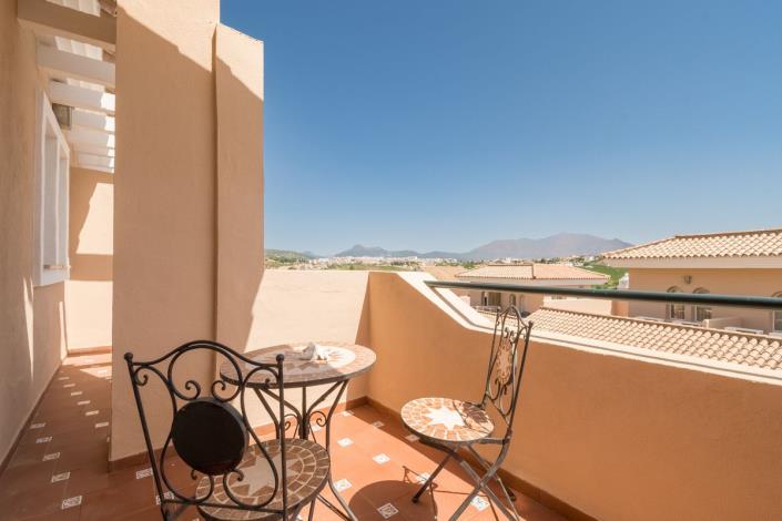 Image No.18-3 Bed Townhouse for sale