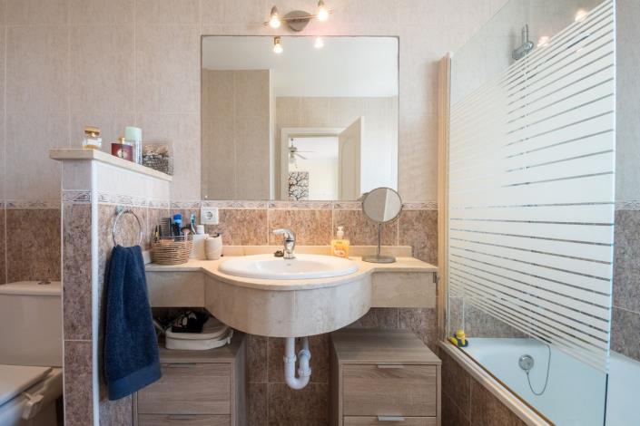 Image No.19-3 Bed Townhouse for sale