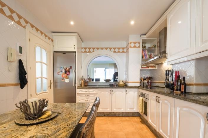 Image No.34-3 Bed Townhouse for sale