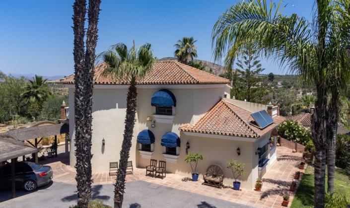 Image No.3-5 Bed Villa for sale