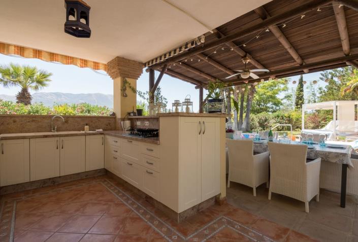 Image No.41-5 Bed Villa for sale