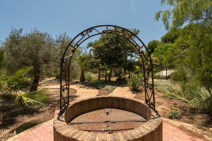 Image No.52-5 Bed Villa for sale