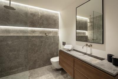 4dff7044-2271-4834-ab7d-e61ac5f95e26