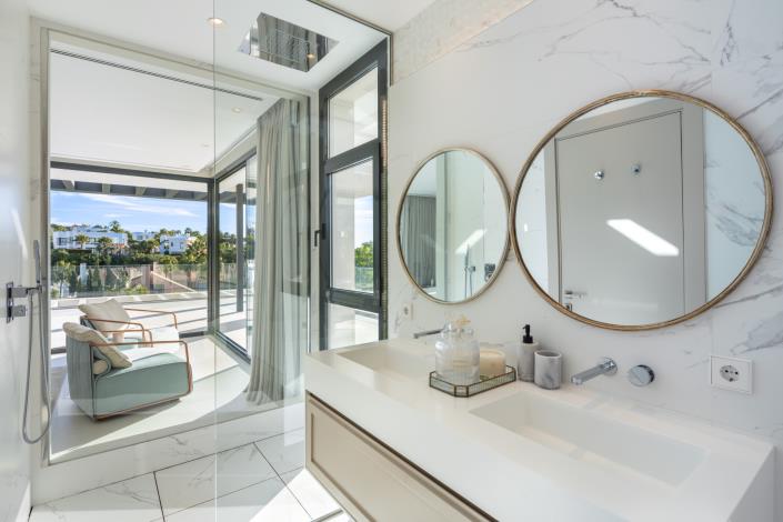 Image No.21-6 Bed Villa for sale